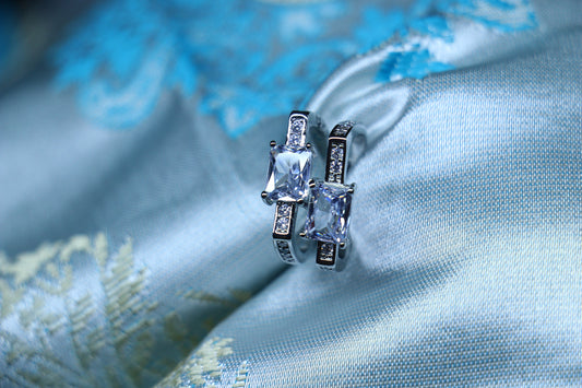 Flawless princess-cut diamonds timeless brilliance of this elegant silver ring 280018