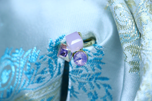 Gold-Plated Ring with 3 Purple Diamonds – Royal Charm in Every Detail 280068