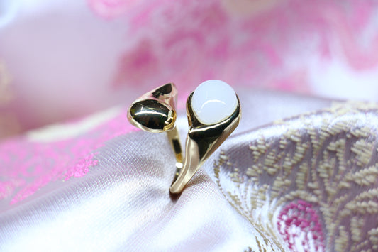 Gold-Plated Oval Ring with American Oval Diamond – Timeless Glamour in Every Curve 380028